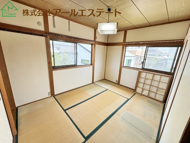 加古郡稲美町国岡2丁目　　中古戸建の寝室