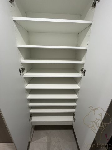 STANDZ新大阪の玄関