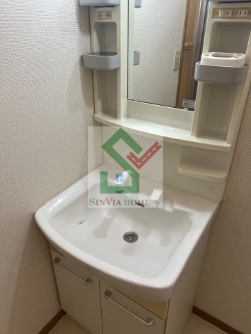 ラークヒルの独立洗面台