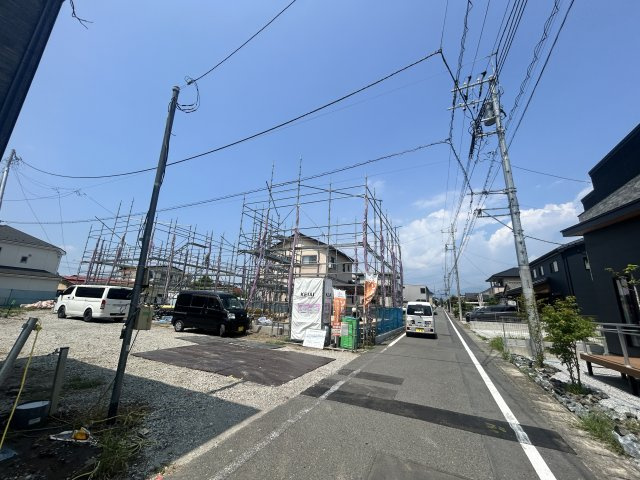 新築　高崎市棟高町1期　3号棟の前面道路含む現地写真|現地写真　北側接道幅員約4.4ｍ
