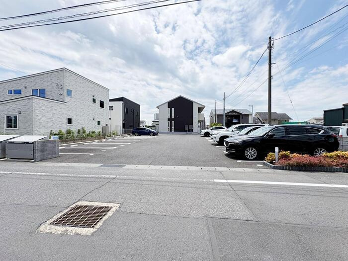 ハルメゾン田彦の駐車場