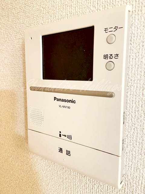 ベル・ヴェールのセキュリティ|モニタ付きインターホンで安心♪