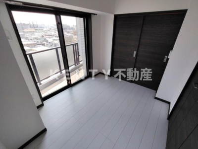 【寝室】 | ティモーネ羽田エアポート | 使い勝手のいい寝室です