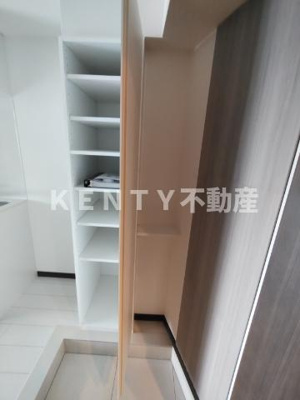 【収納】 | ティモーネ羽田エアポート | 小物を収納するのに便利です