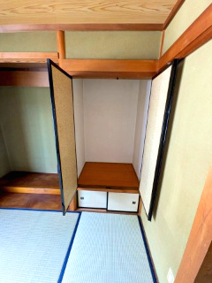 坂井町貸家の収納