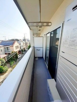 ハウス・オルコットのバルコニー