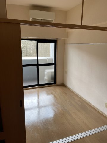 No.40 PROJECT2100 博多駅の居間・リビング