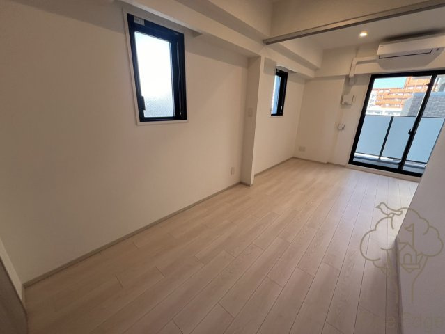 シーズンフラッツ新大阪の洋室