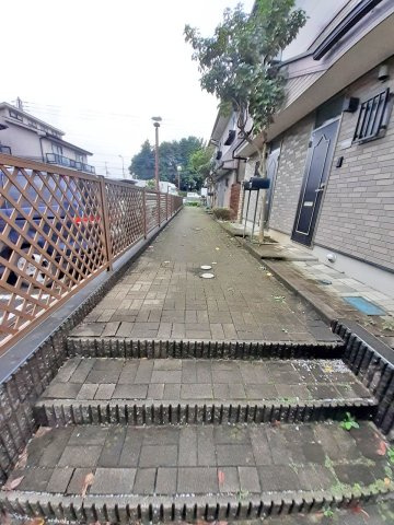 毎日通るエントランスはこのようになっています