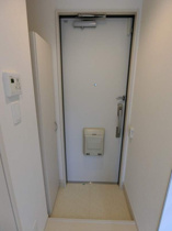 落ち着いた玄関です