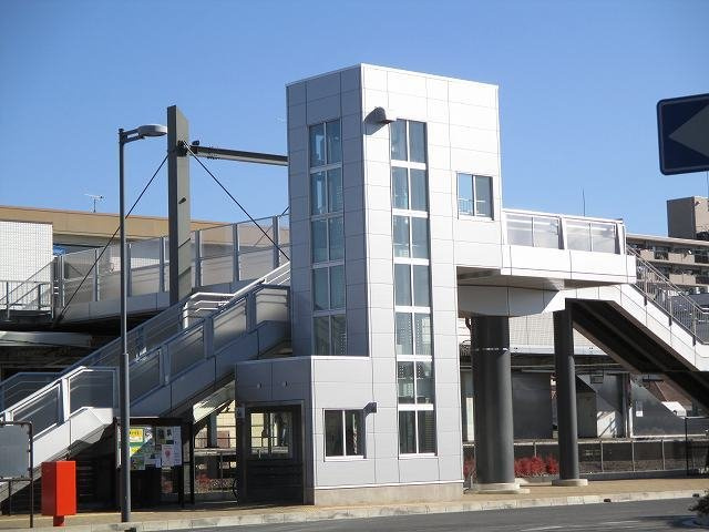 北鴻巣駅西口まで1100m