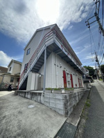 清潔なエントランスです