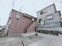 落ち着いた雰囲気の外観です