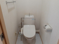 コンパクトで使いやすいトイレです
