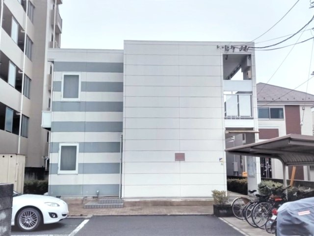 落ち着いた雰囲気の外観です