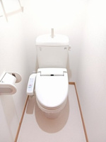 清潔感のあるトイレです