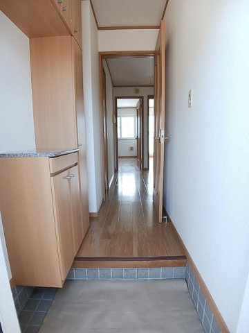 レジデンス太陽Ａ棟の玄関