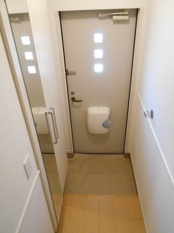 セリーヌ　Ｂの玄関