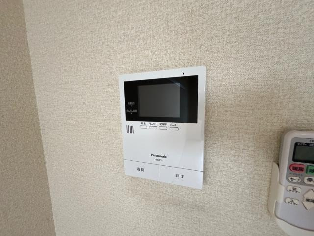 ミューズガーデンpartⅡの内装|カメラ付インターホン