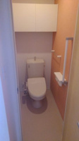 コンパクトで使いやすいトイレです
