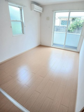 カルトナージュの内装