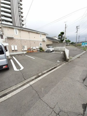 イリーデ・カーサの駐車場