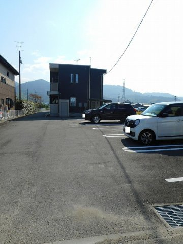 カーサ　ディ　ファーロの駐車場