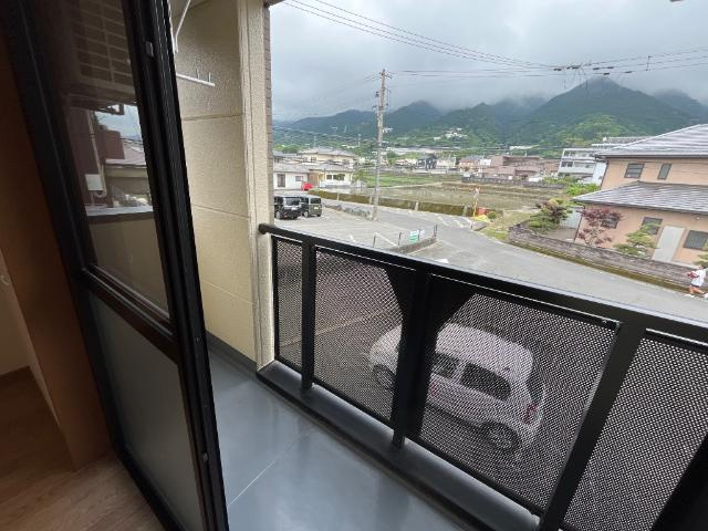 シャトー・中之庄のその他|ベランダ