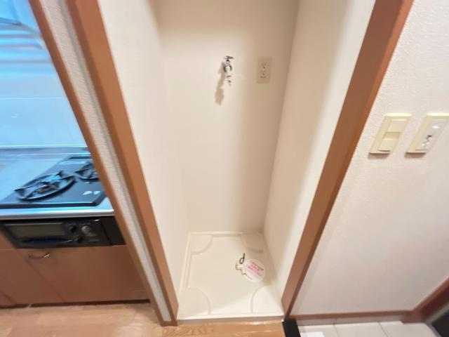 シャトー・中之庄のその他|洗濯機置場