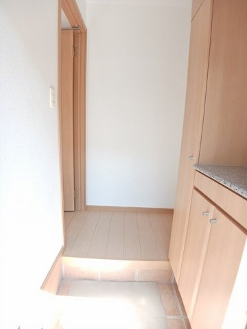 グラン・すずかぜの丘Ｃの玄関