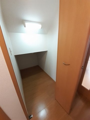 ビサイド・スリーのその他