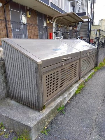ゴミ置き場
