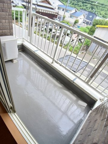 メゾンサニーのバルコニー