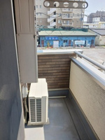外からの目が気にならないバルコニーで洗濯物が干せます