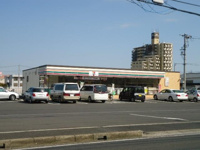 セブンイレブン東金中橋店まで599ｍ