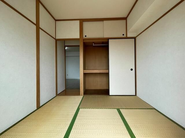 ハピネス大山の和室