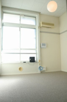 お部屋によって床や設備が違います。詳しくはお問い合わせを！