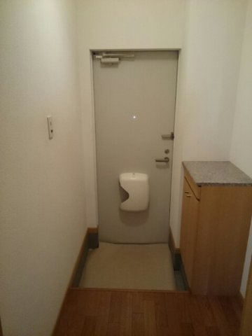 メゾンサニーの玄関