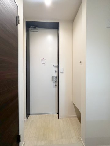 シャ　ノワールの玄関