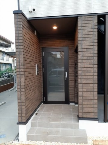ゆとりのあるエントランスです