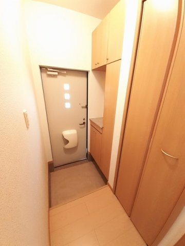 グラン・すずかぜの丘Ｂの玄関