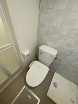 コンパクトで使いやすいトイレです