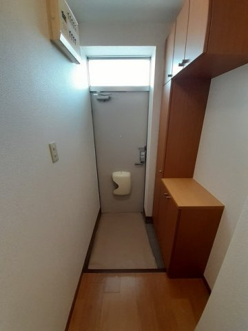 ピソソルアード東仙房の玄関