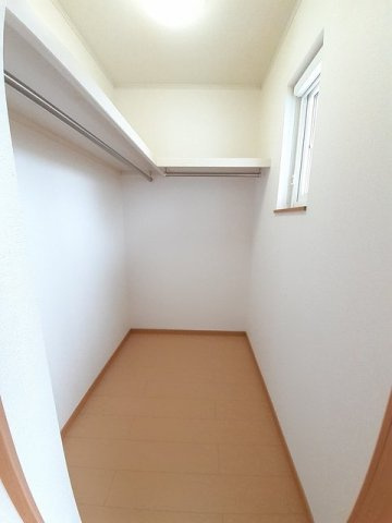 プリムローズ　泉宮　Ａの収納