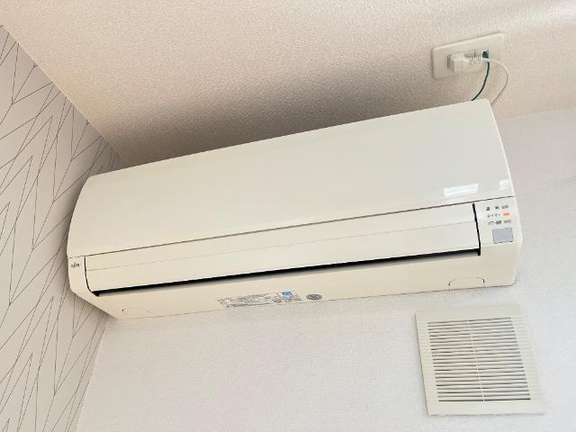 シャインヒルズ豊岡の設備|エアコン
