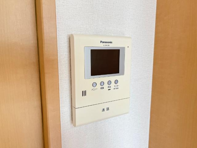 シャインヒルズ豊岡の内装|カメラ付インターホン