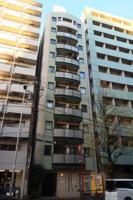 落ち着いた雰囲気の外観です