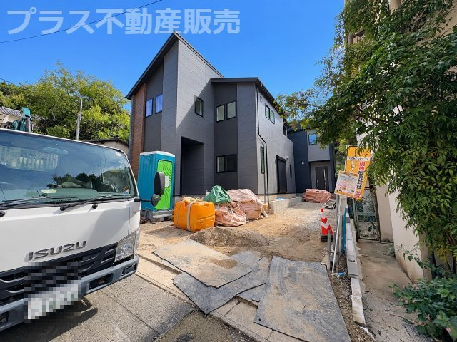 【外観】 | 福岡市中央区小笹5丁目2期Y　2号棟（全2棟）【仲介手数料無料・0円】 | 現地写真。同じ物件を見るなら、プラス不動産販売にお任せ下さい。