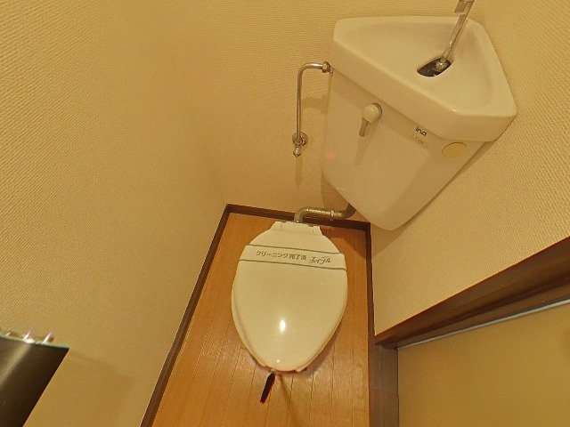 ゆったりとした空間のトイレです