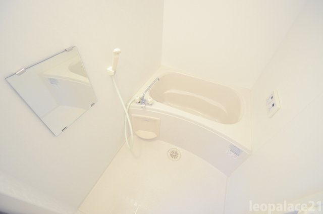 レオネクストＹ＆Ｋ　Ⅱの浴室|備品や設備仕様は号室等により異なります現地をご確認下さい。